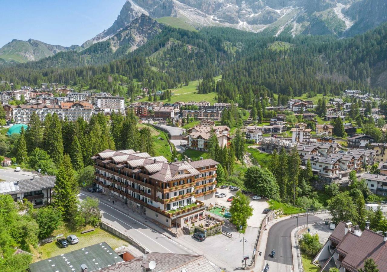 Hotel Colfosco San Martino Di Castrozza Εξωτερικό φωτογραφία